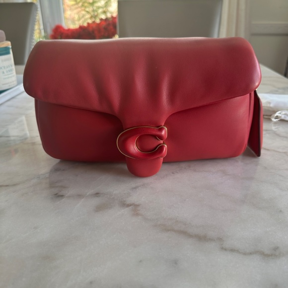 ❤️Coach Pillow Tabby Shoulder Bag 26 ~ Red Apple Leather 🍎 - Picture 12 of 13
